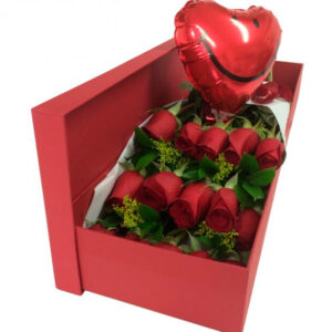 Box 11: Elegancia en Rosas Rojas